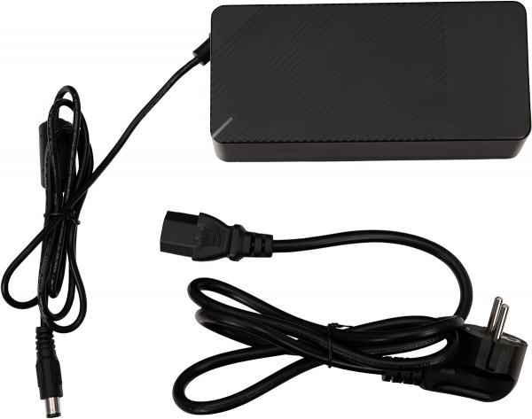 01-powerstation-1200-1800-Watt-craftfull-ladegeraet