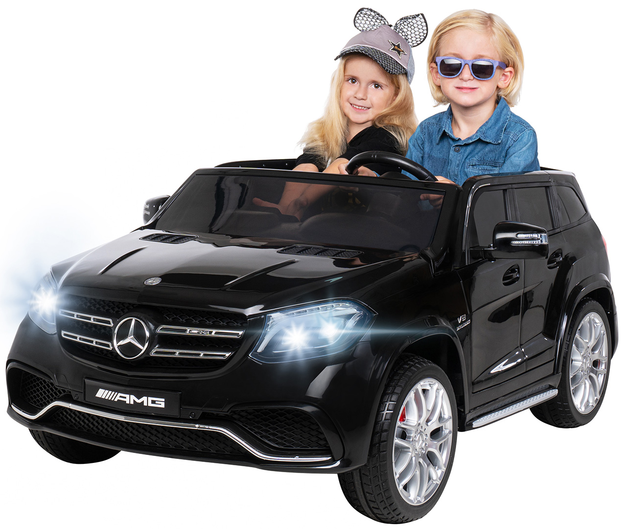 Ein Junge und ein Mädchen in einem GLS63