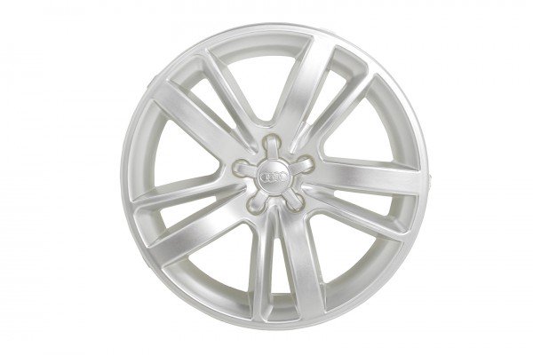 Actionbikes_Elektroauto_Audi_Q7_Radkappe_5052303031393236372D3031_01_OL_1620x1080_93544